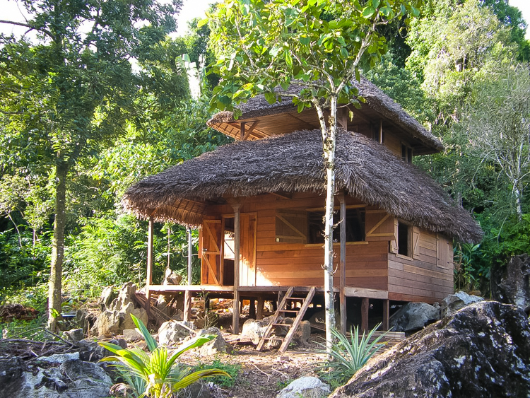 Accommodatie in Andasibe, gemoedelijke houten bungalows voor 1 of 2 personen.